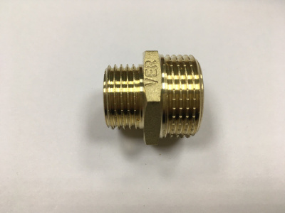 Ниппель переходник 1/2" x 3/4", латунный, ViEiR