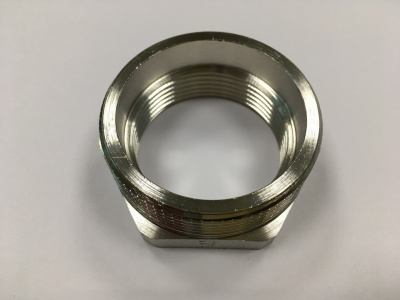 Футорка 1½" в. x 2" н., латунная