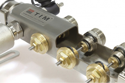 Коллекторная группа TIM KCS5010 с расходомерами, 10 выходов, нержавеющая сталь
